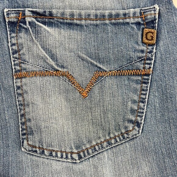 Guess Jeans Straight  Leg Mid rise Jeans - Picture 2 of 10